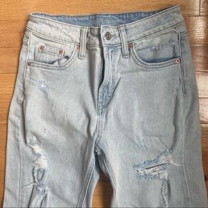 Wild Fable light wash mom jeans